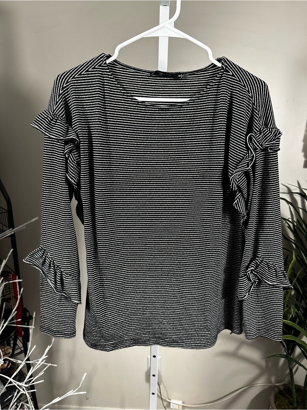 S382. Doe and Rae Striped Ruffle Sleeve Long-Sleeve Top - Black & White